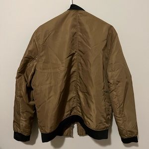 Gold / brown Bomber